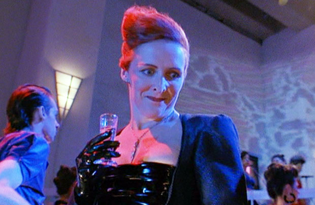 "Oh MY I'm evil! I'm so evil that the wind tries to blow my head off every single day, and always from the same direction! ...Well, anyway, that's MY explanation for this hair. Is yours any better?"